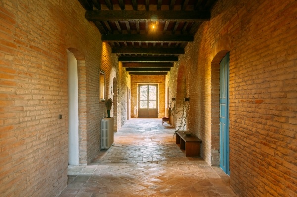 Elegant Manor Close To Toulouse