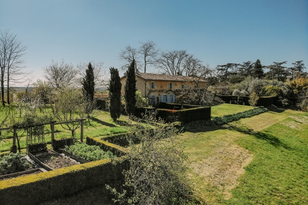 Renovated Manor with Swimming Pool and with Stone Outbuildings